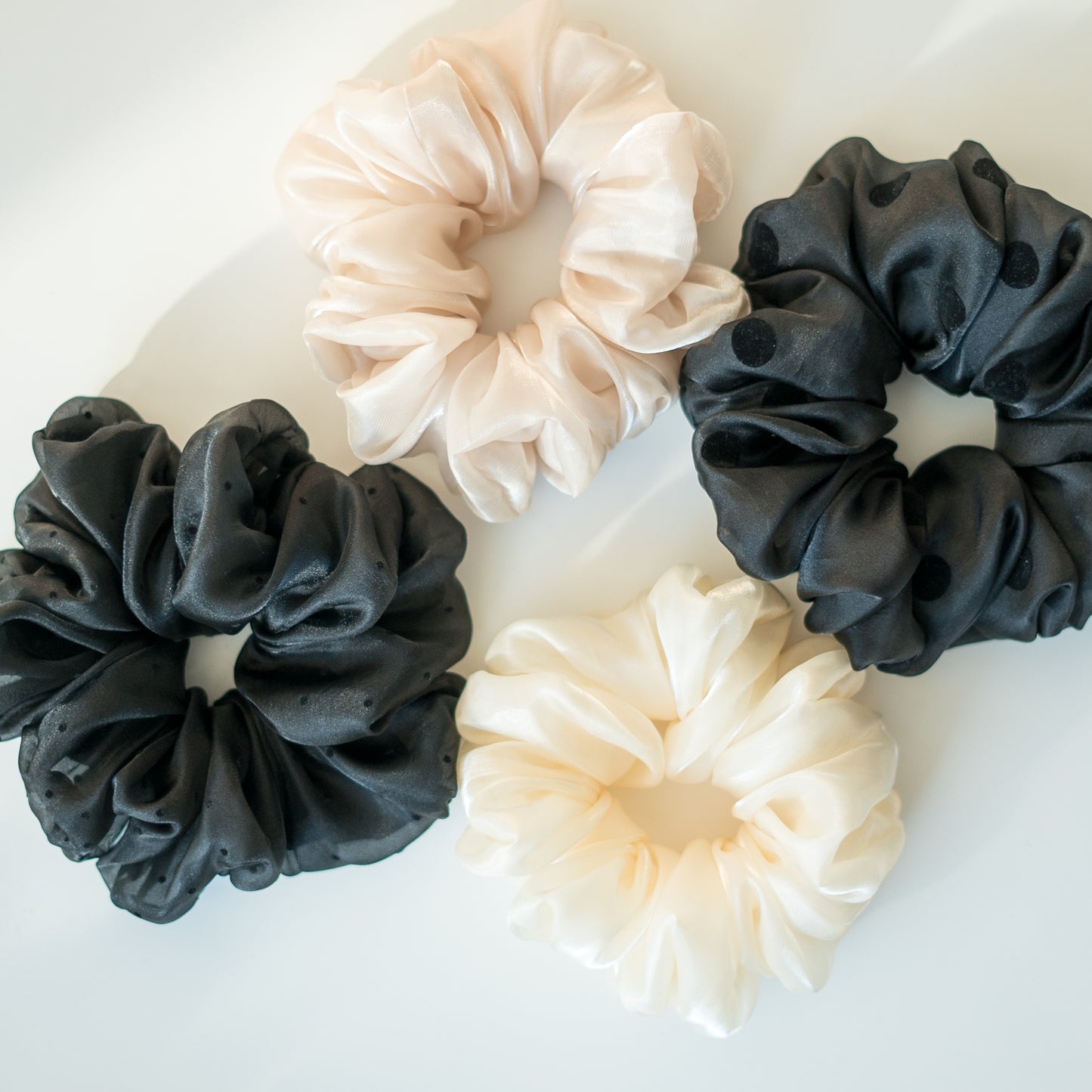 BLACK DOTTA