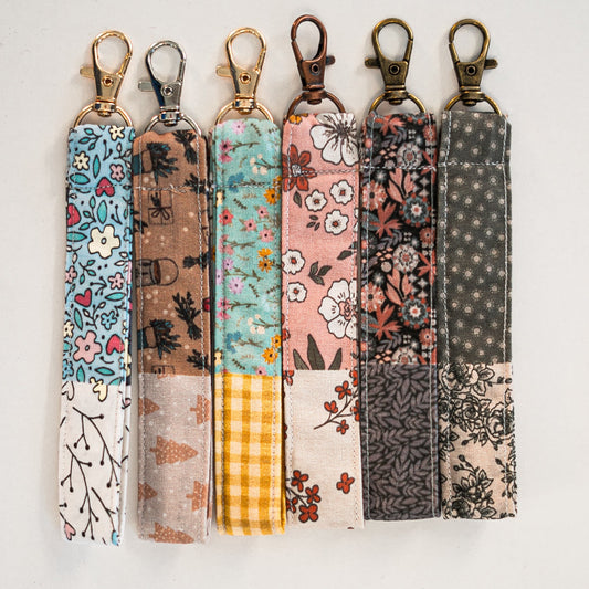 COLORFUL KEYCHAINS