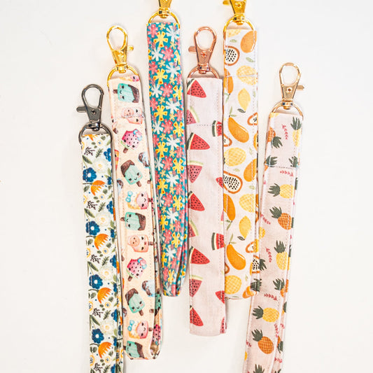 COLORFUL KEYCHAINS