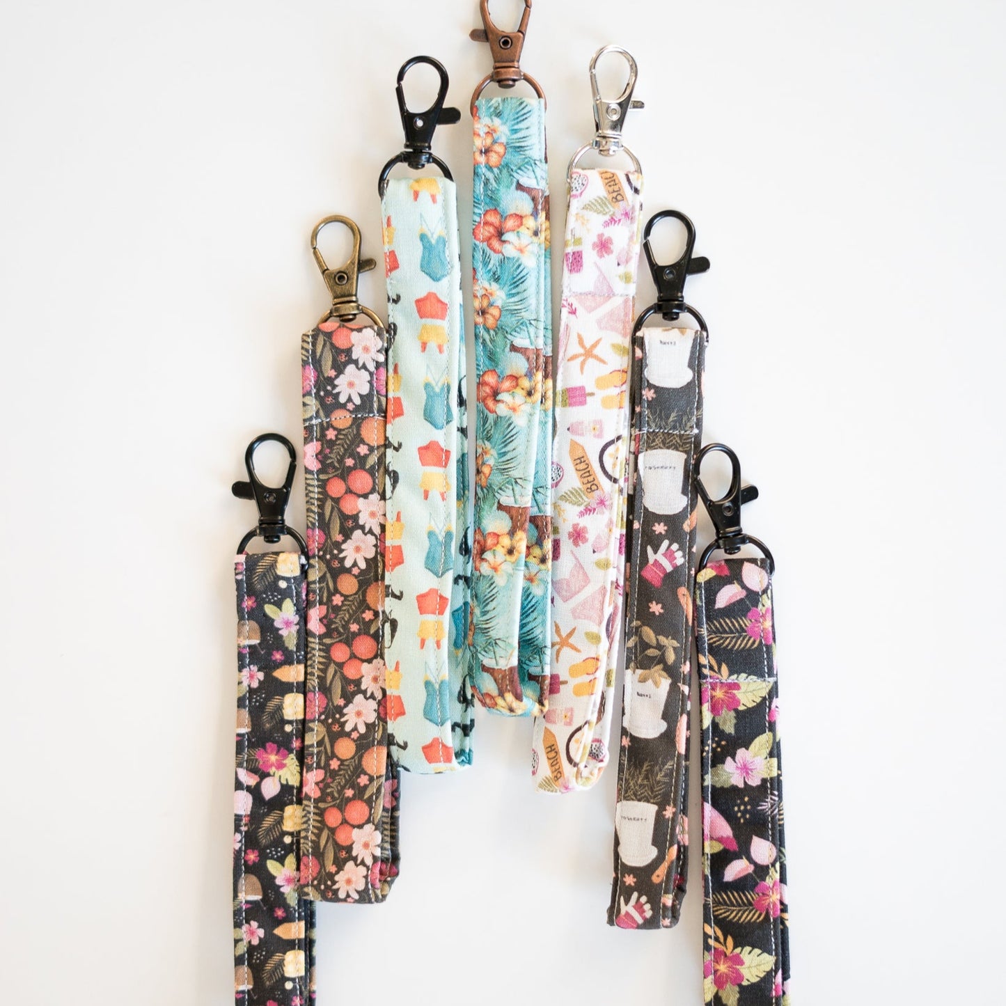 COLORFUL KEYCHAINS