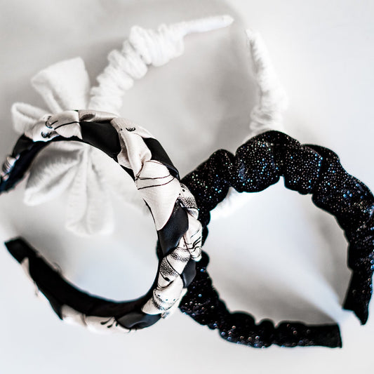 BLACK & WHITE AND GLITTER